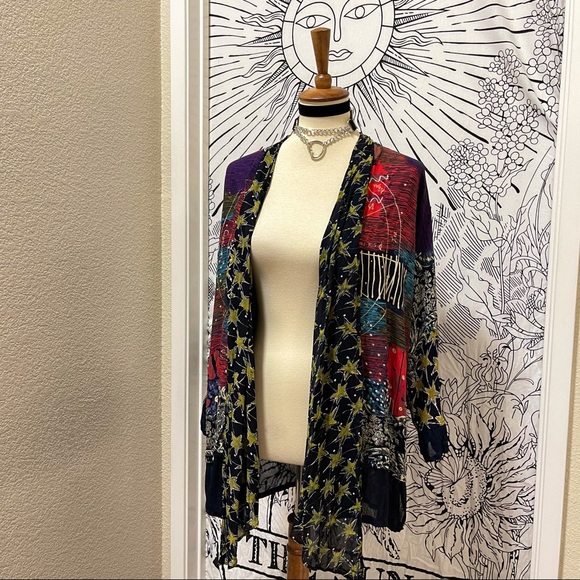 🌈 Gorgeous Vintage bohemian zodiac top - Picture 5 of 13